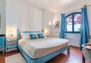 Business Women With Essence Retreat Villa (20)